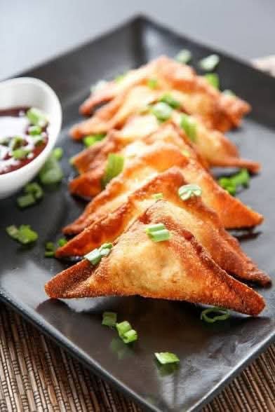 A4. Crab Rangoon (6 Counts)