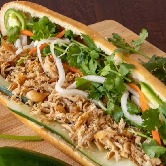 B3. Grilled Chicken (No Pate) - Bánh Mì Gà Xé
